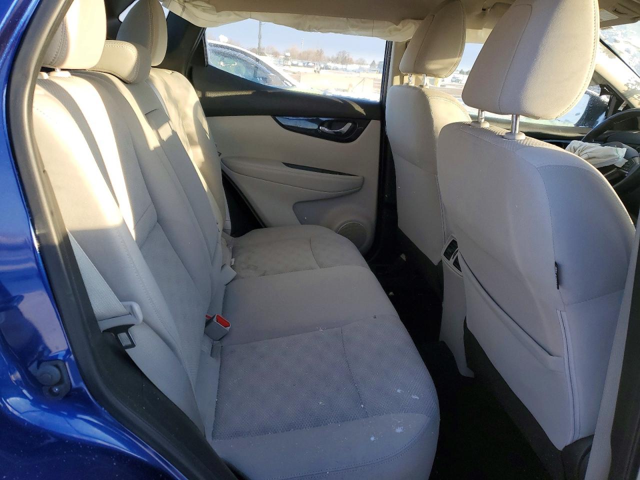 Nissan Rogue S