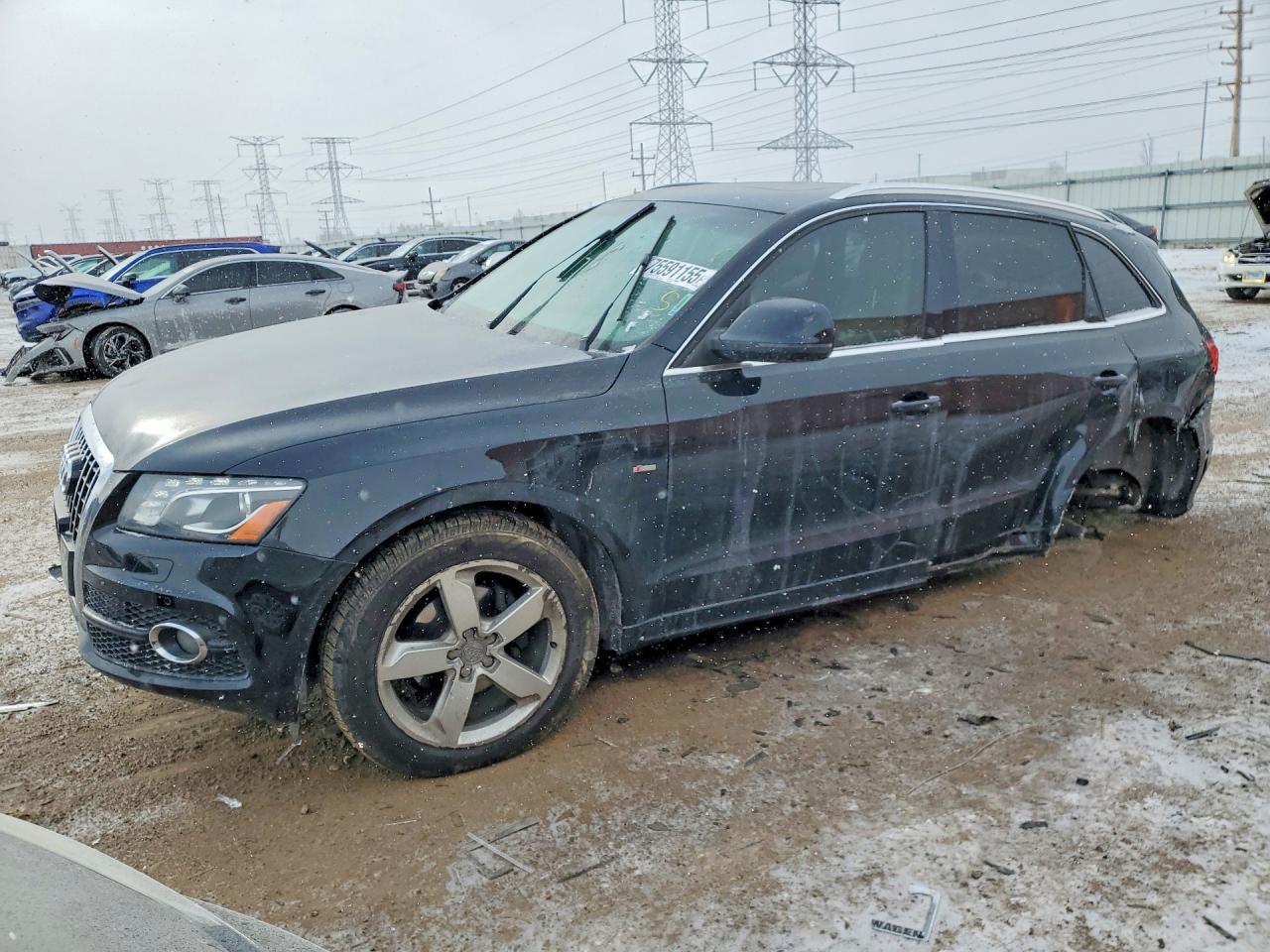Salvage Audi Q5 Image
