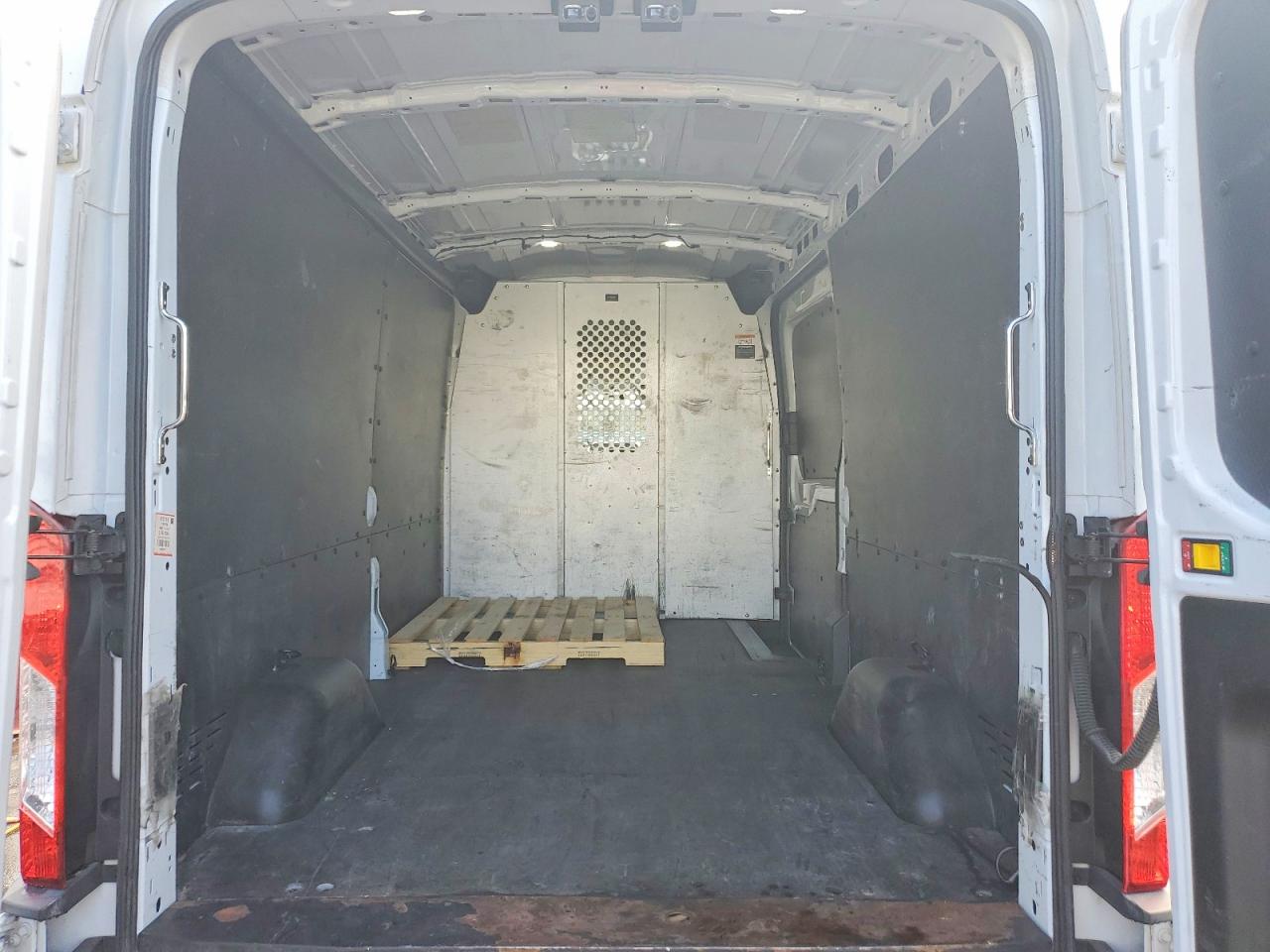 Ford Transit T-350