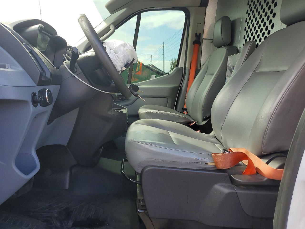 Ford Transit T-350
