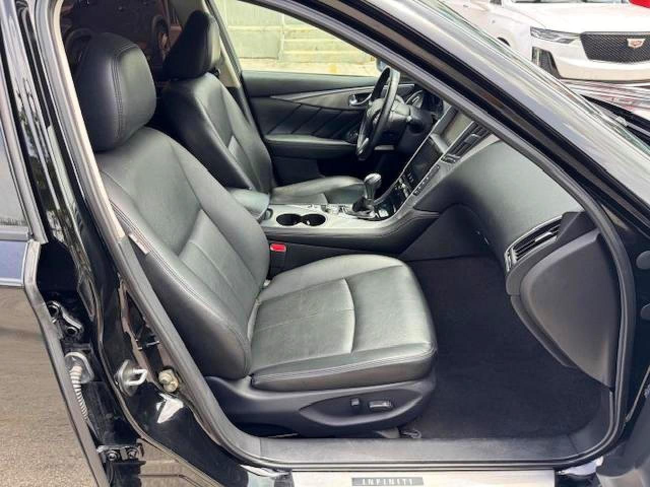 INFINITI Q50 3.0t P 3.0t Premium