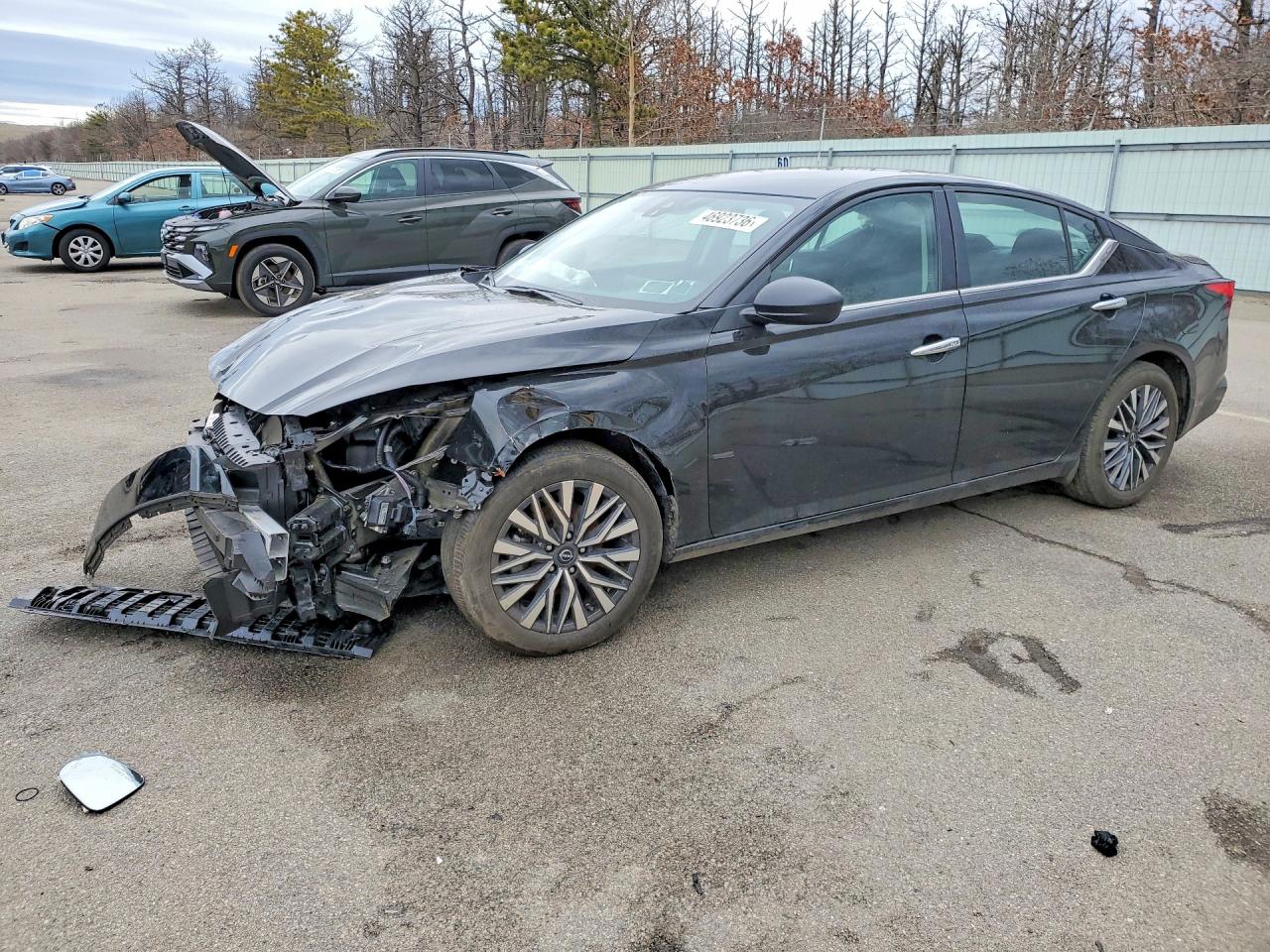 Salvage Nissan Altima Image