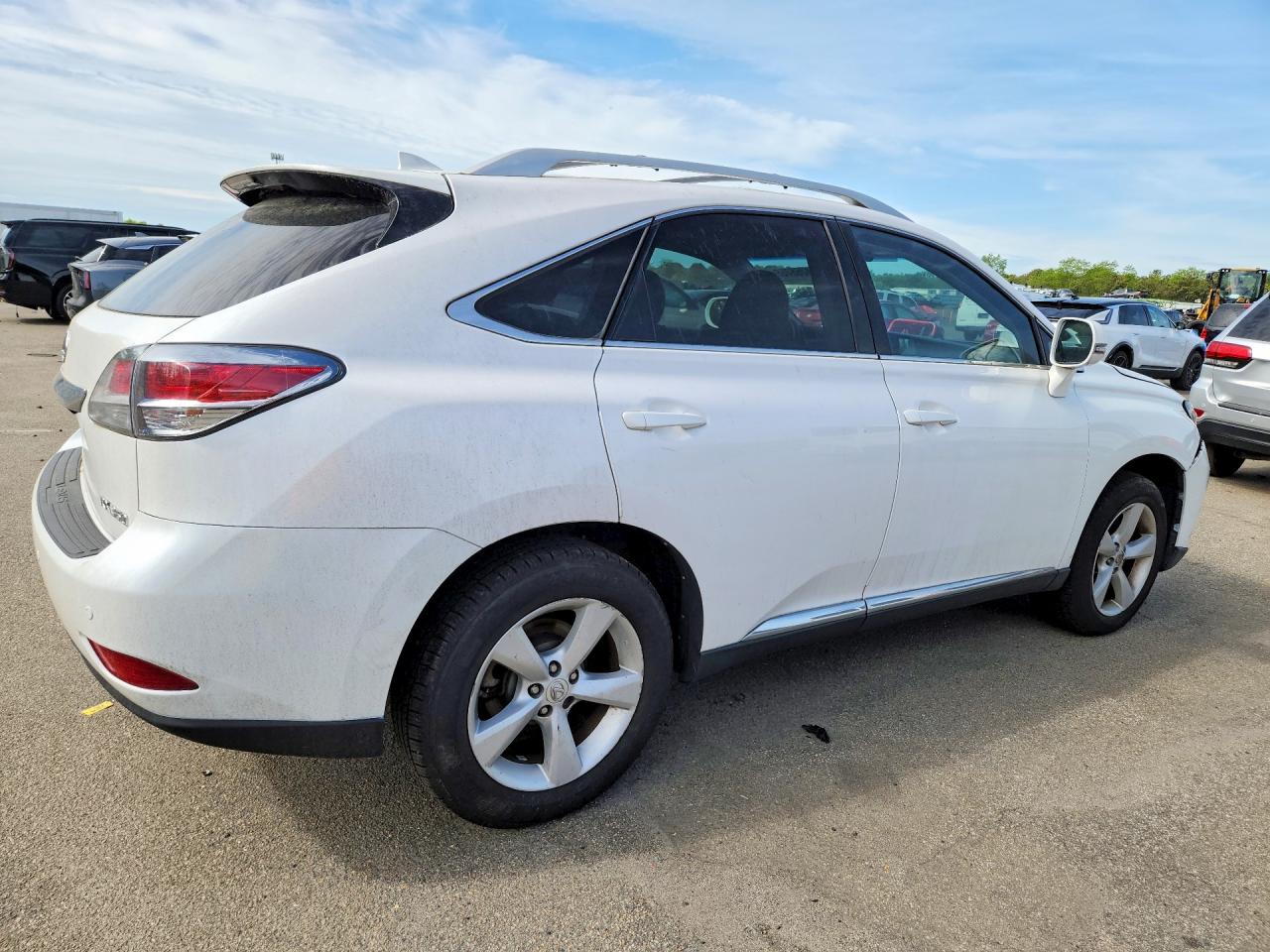 Lexus RX Base