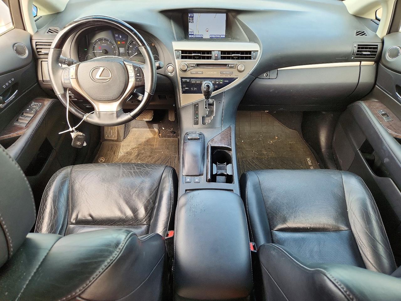 Lexus RX Base