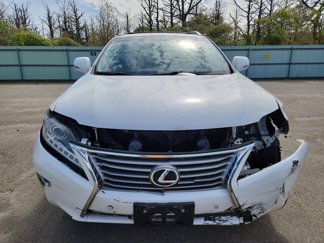 Lexus RX Base