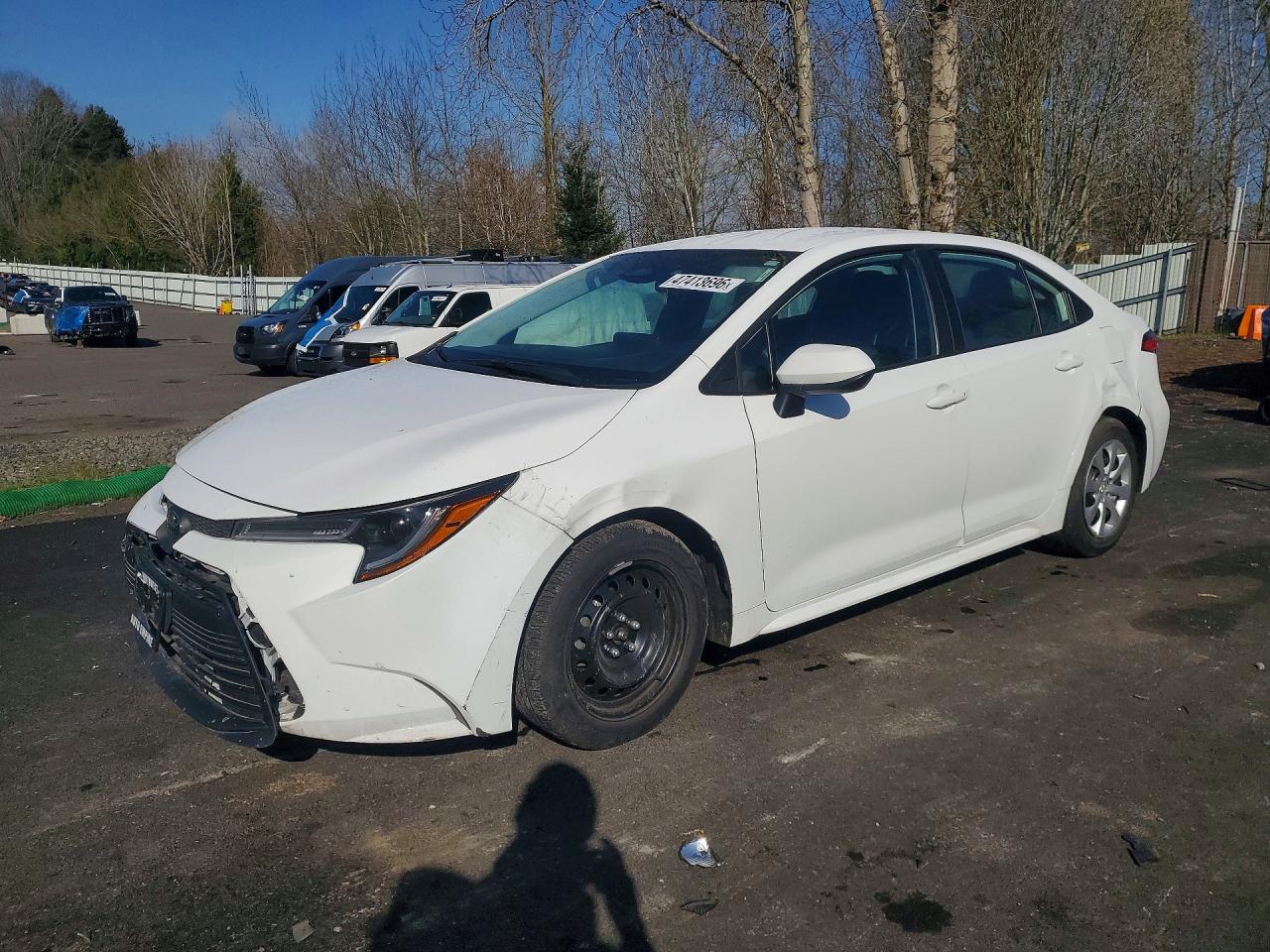 Salvage Toyota Corolla Image
