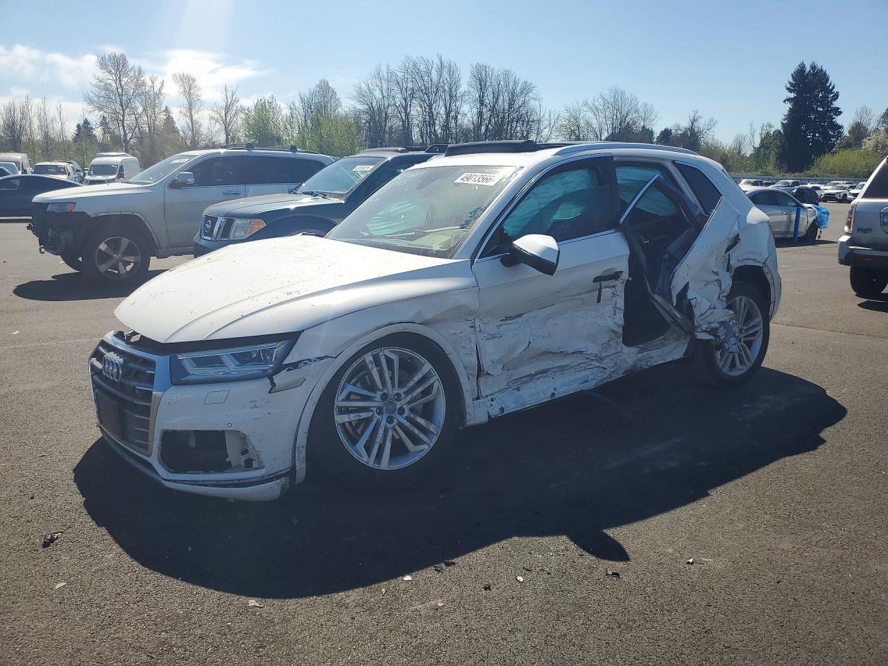 Salvage Audi Q5 Image
