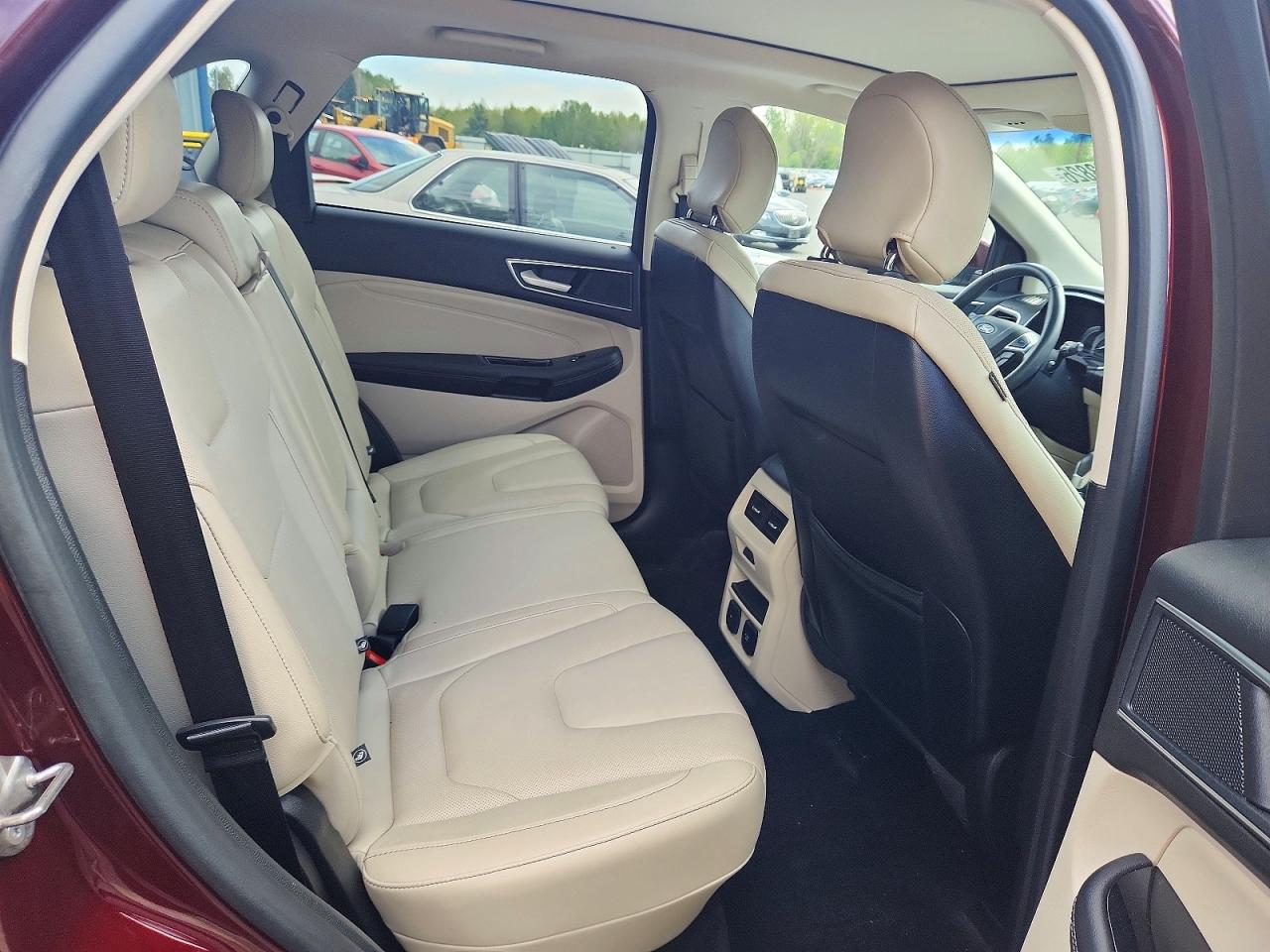 Ford Edge Titanium
