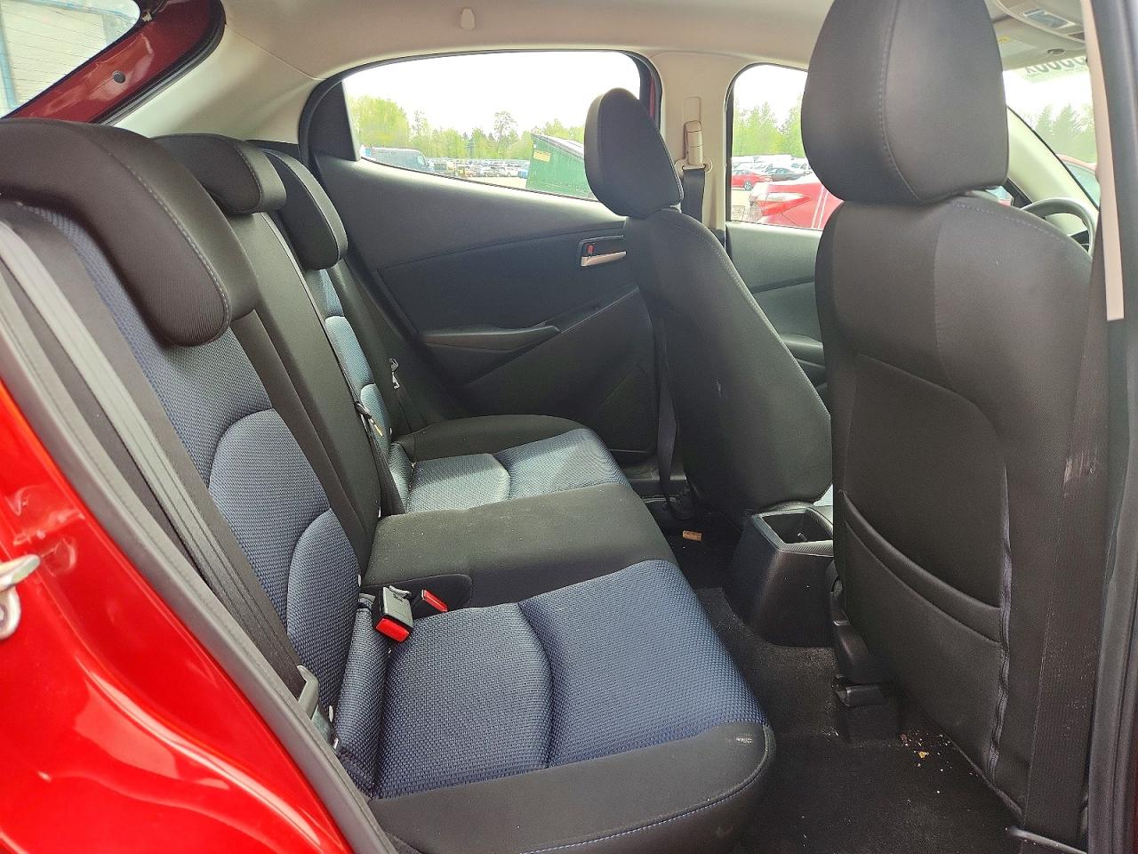 Toyota Yaris Le