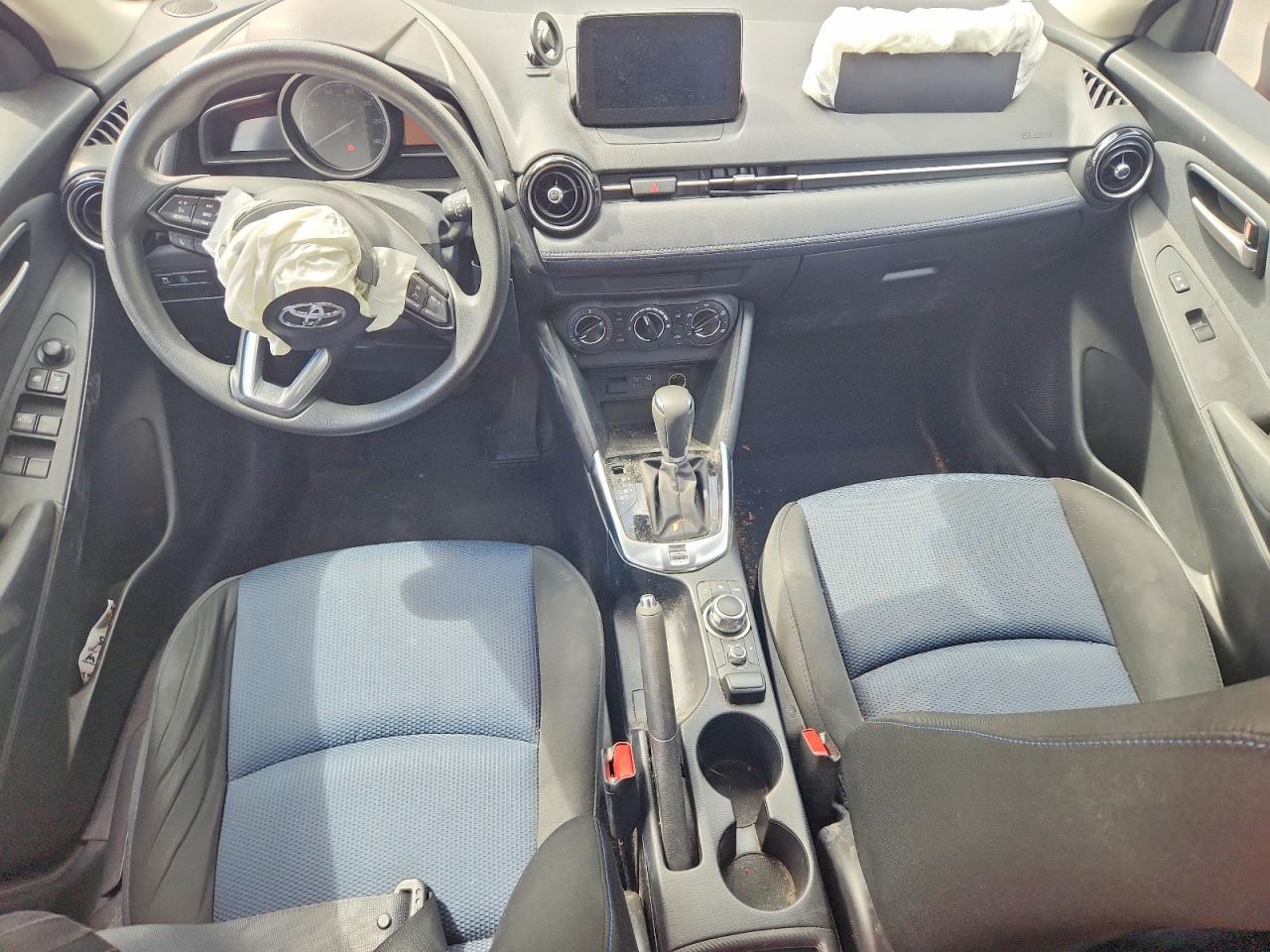 Toyota Yaris Le