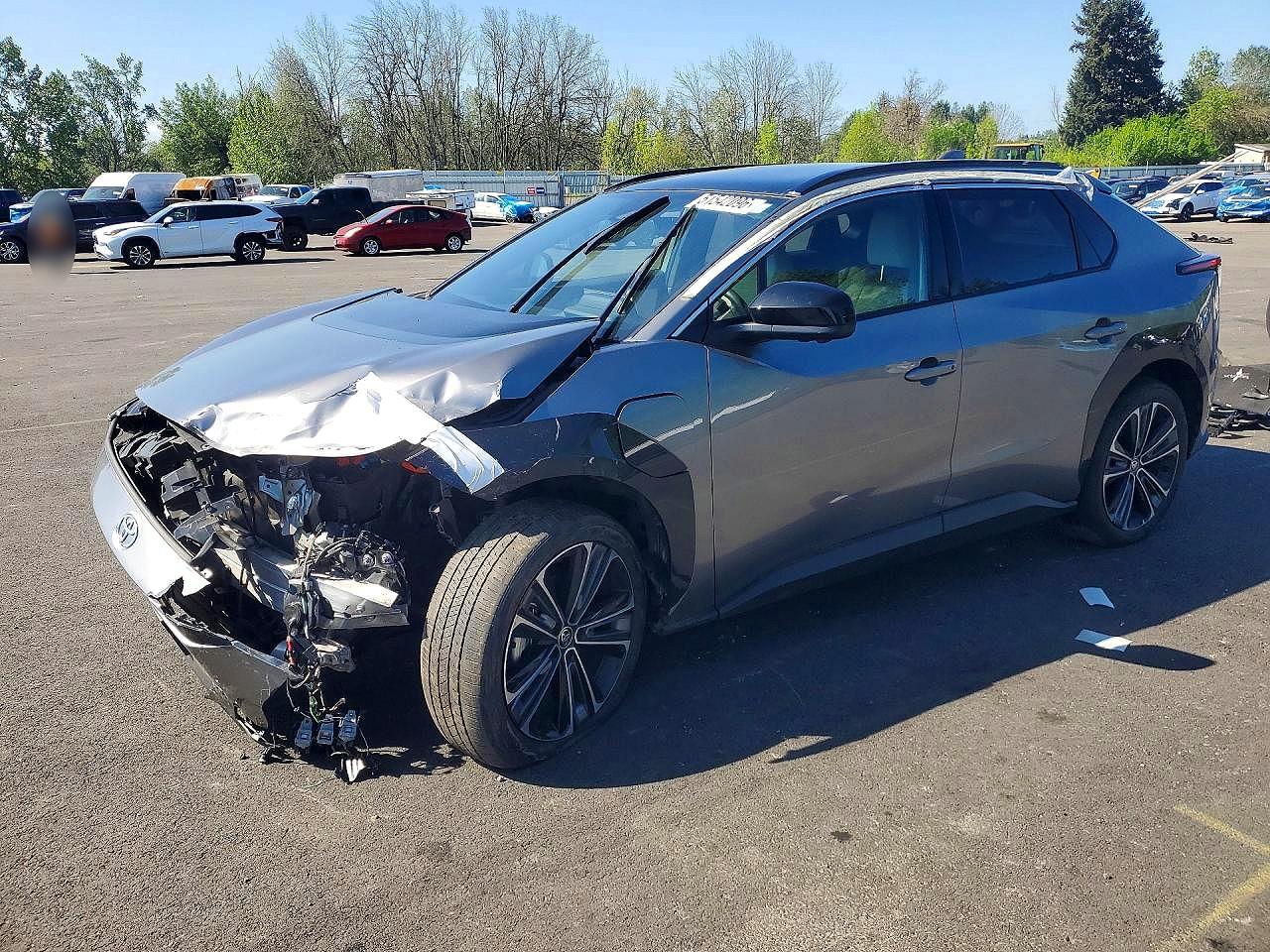 Salvage Toyota Bz4x Limit Image