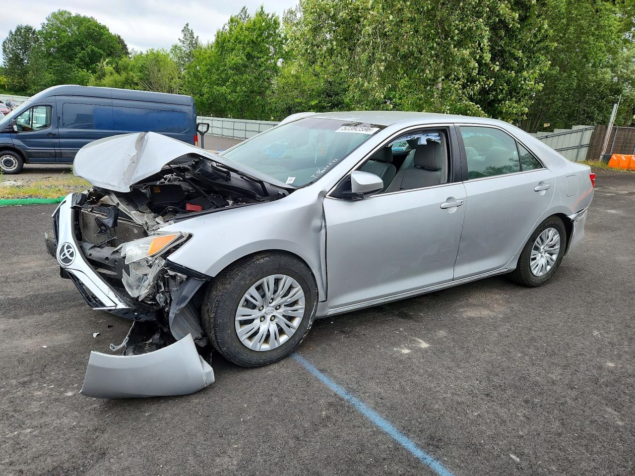Salvage Toyota Camry Image
