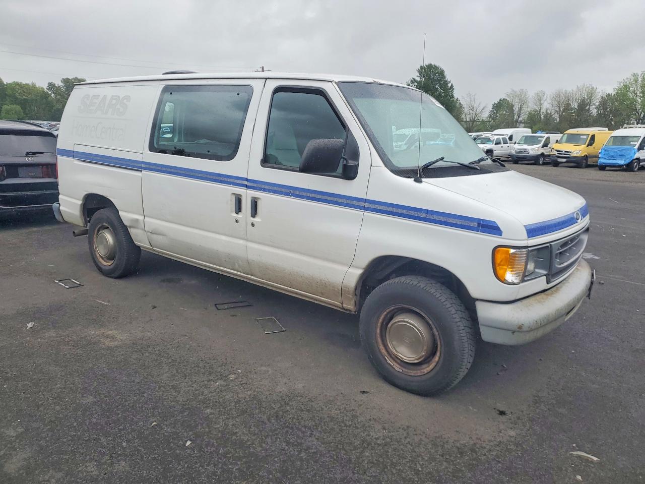 Ford Econoline E250 Van
