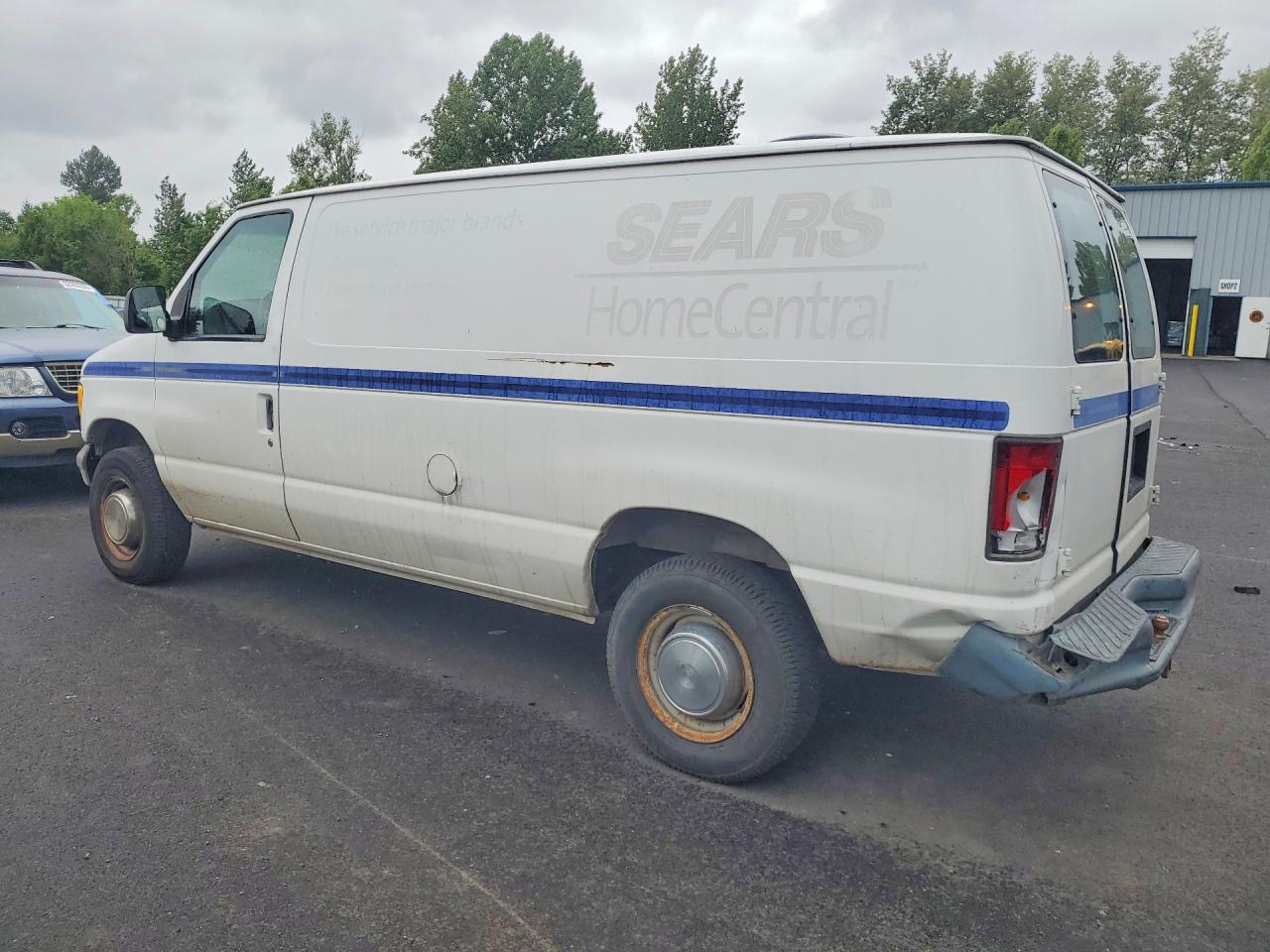 Ford Econoline E250 Van
