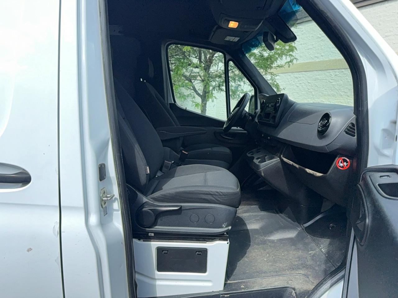 Mercedes-Benz Sprinter 2500