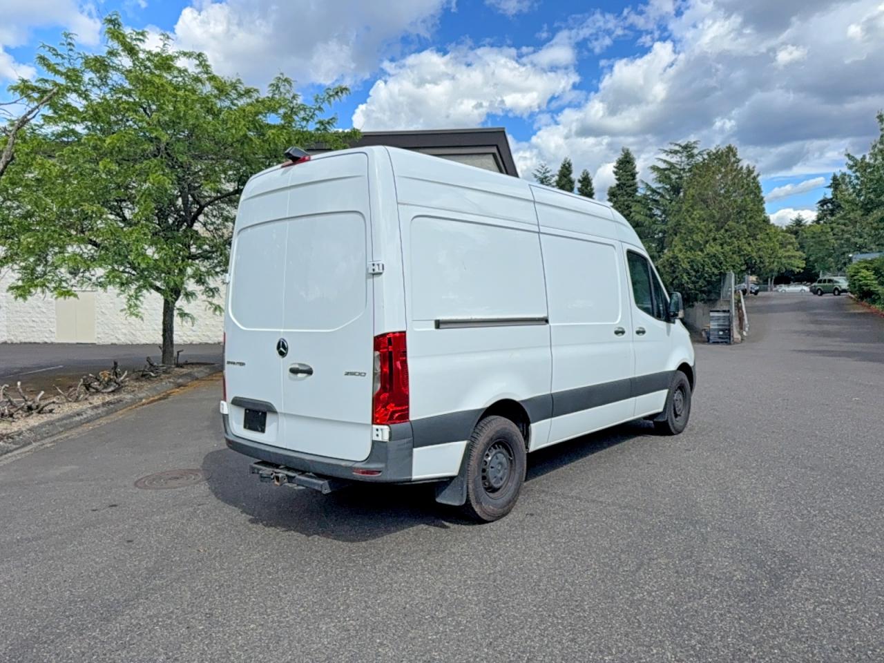 Mercedes-Benz Sprinter 2500