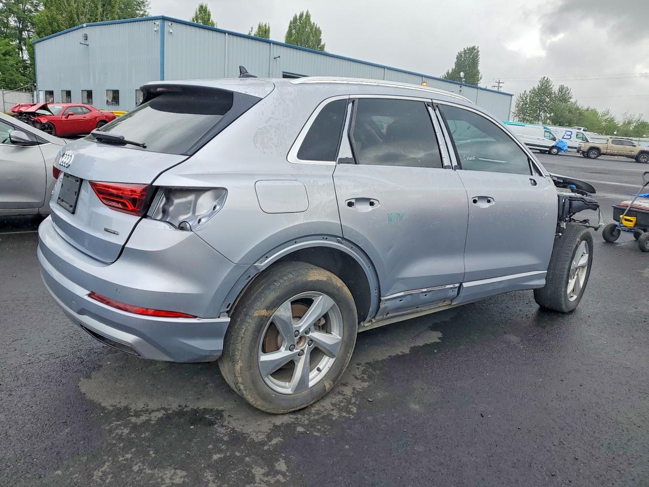 Audi Q3 Premium Plus