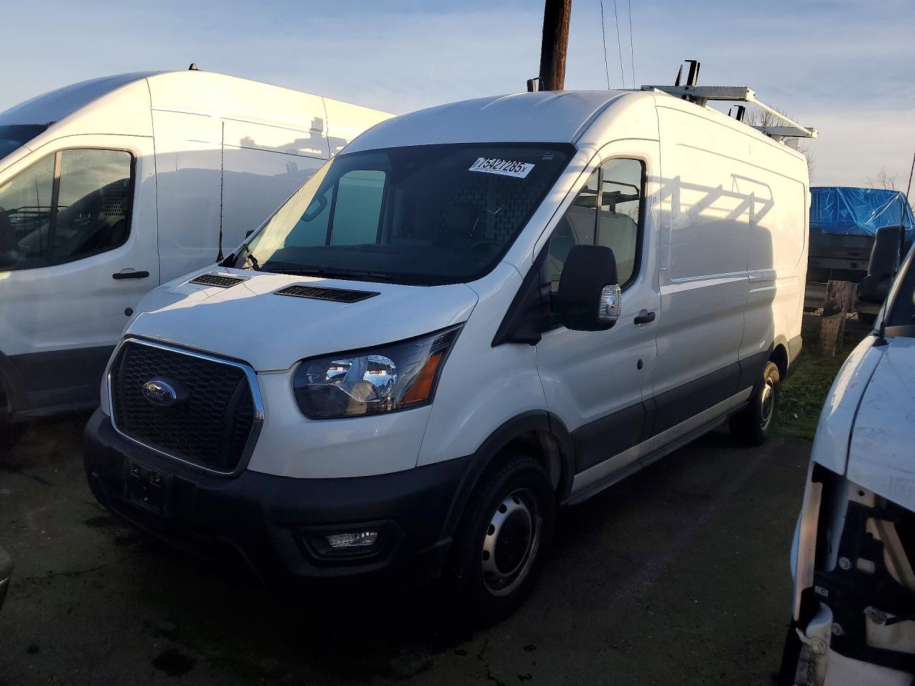 Salvage Ford Transit Image