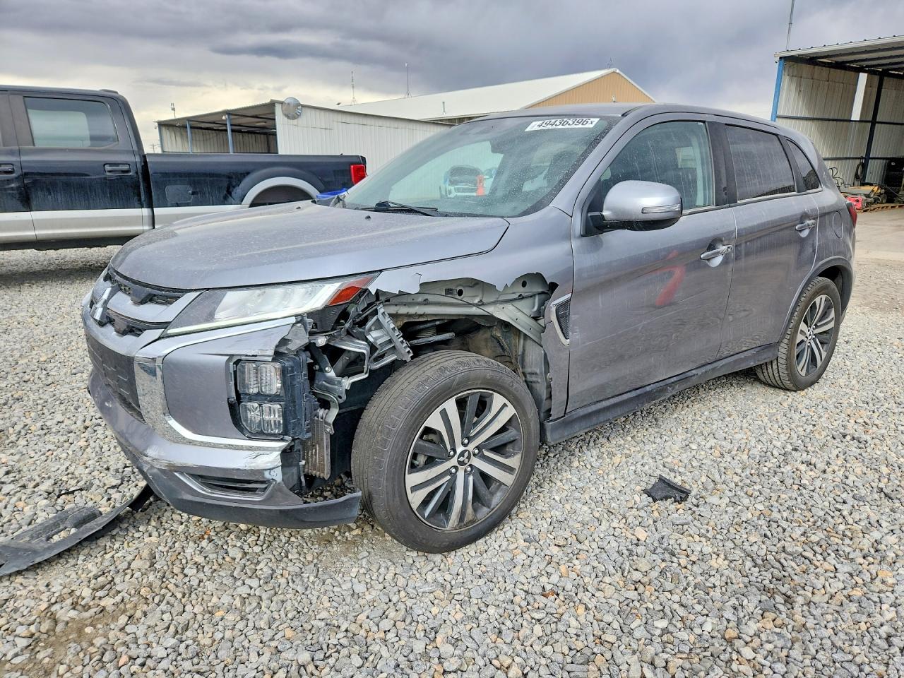 Salvage Mitsubishi Outlander Image