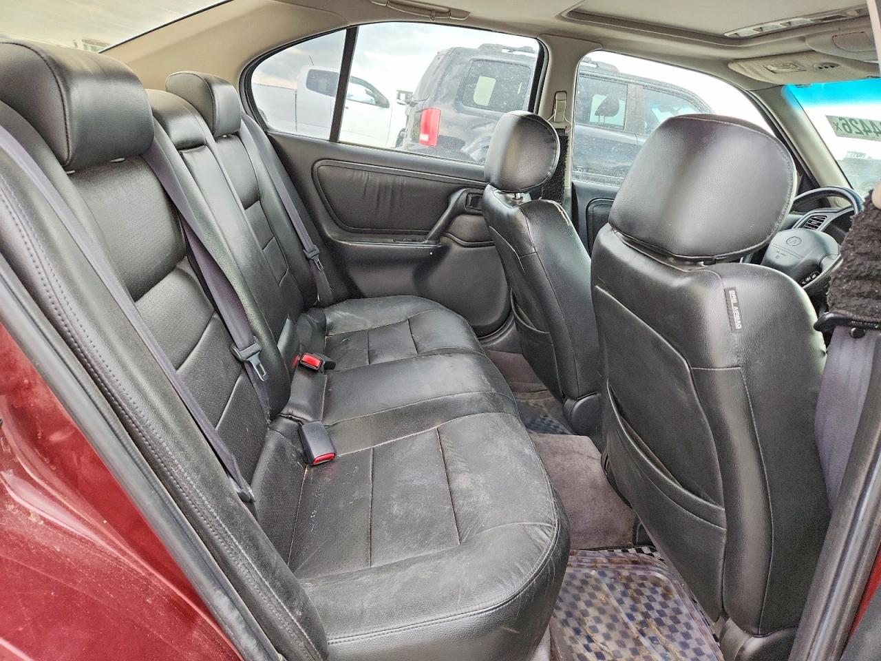 INFINITI G20 Base Base