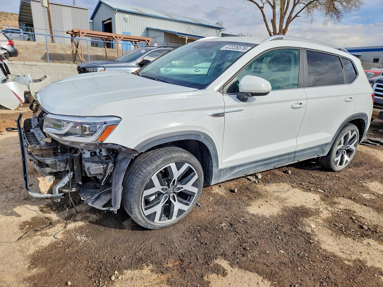 Salvage Volkswagen Taos Image