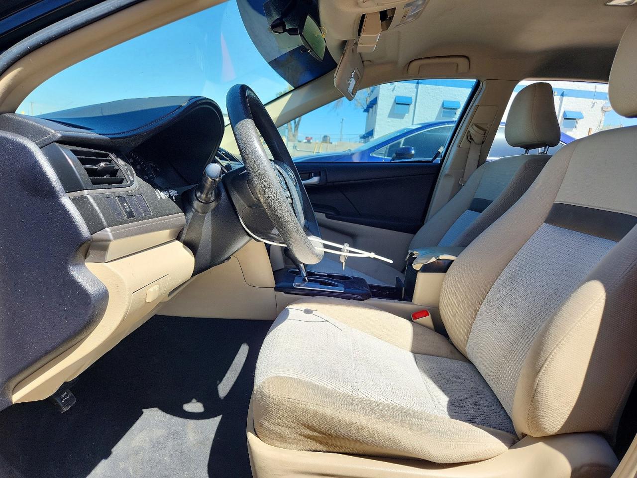 Toyota Camry Le