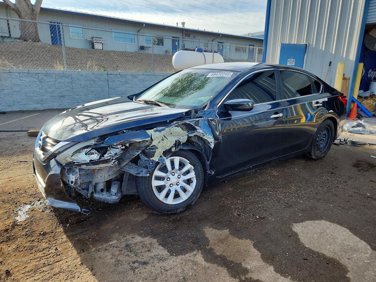 Salvage Nissan Altima Image