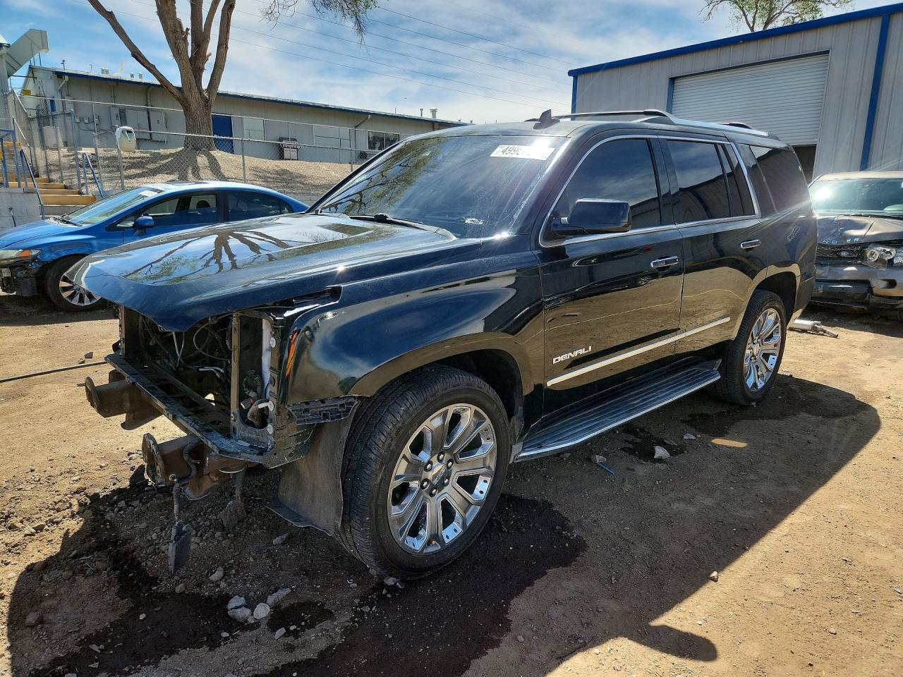Salvage GMC Yukon Image