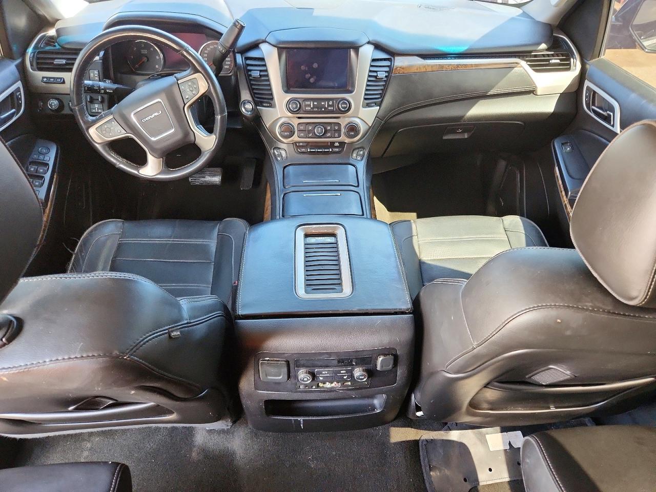 GMC Yukon Denali