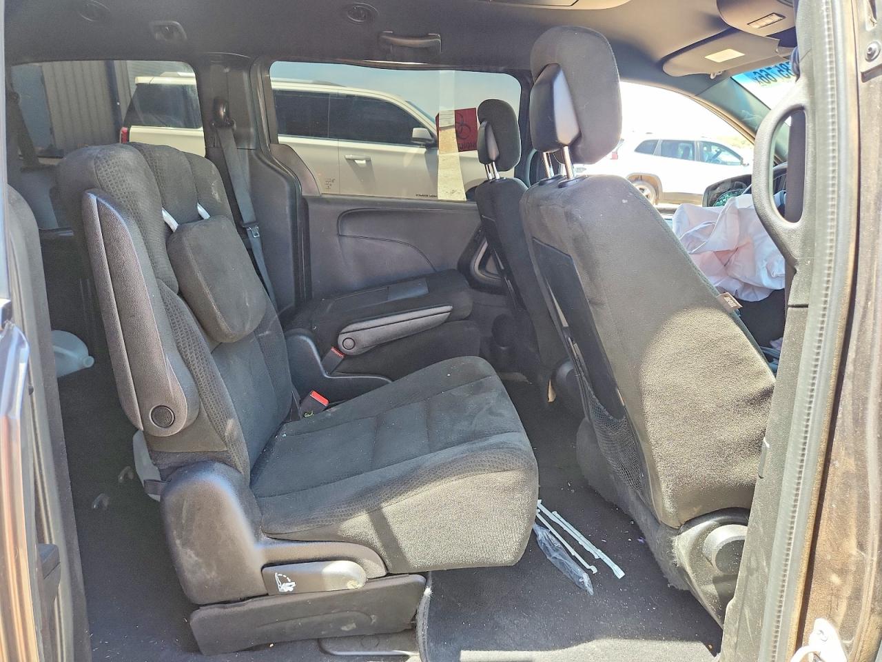 Dodge Caravan Sxt