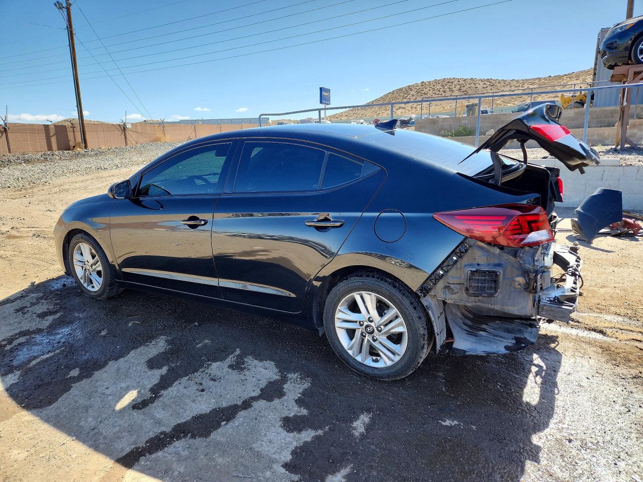 Hyundai ELANTRA Sel