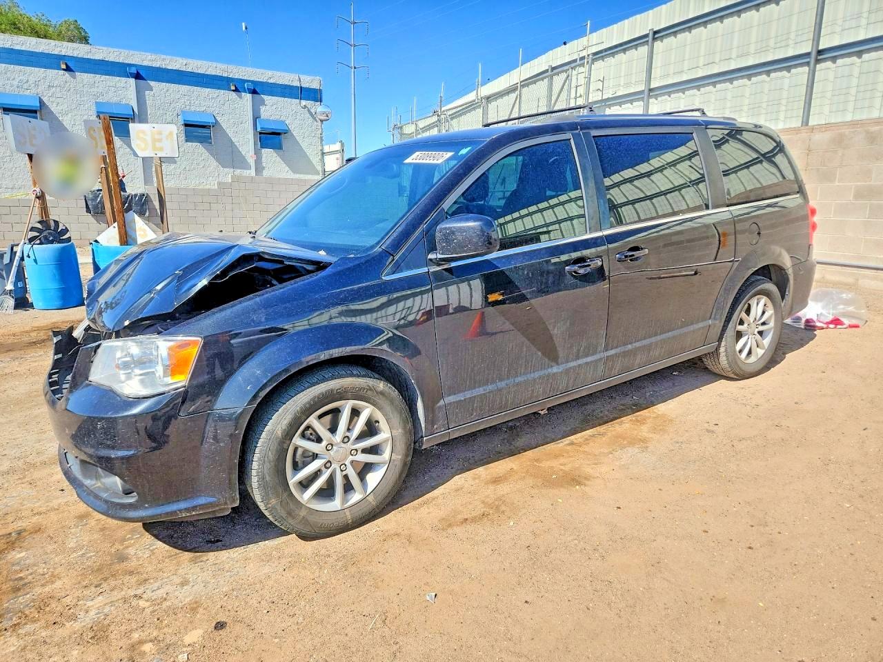 Salvage Dodge Caravan Image