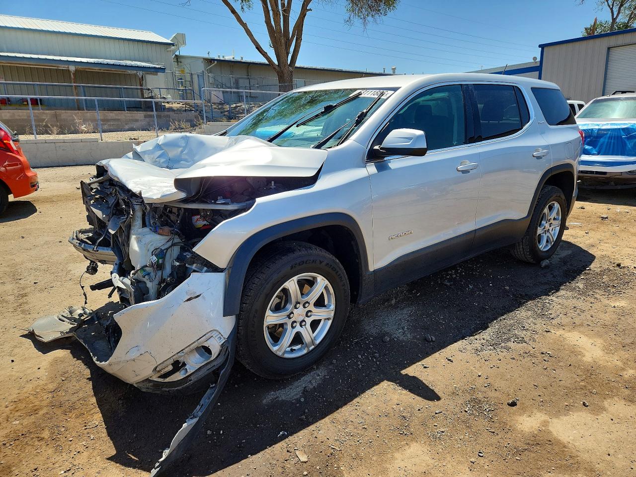 Salvage GMC Acadia Image