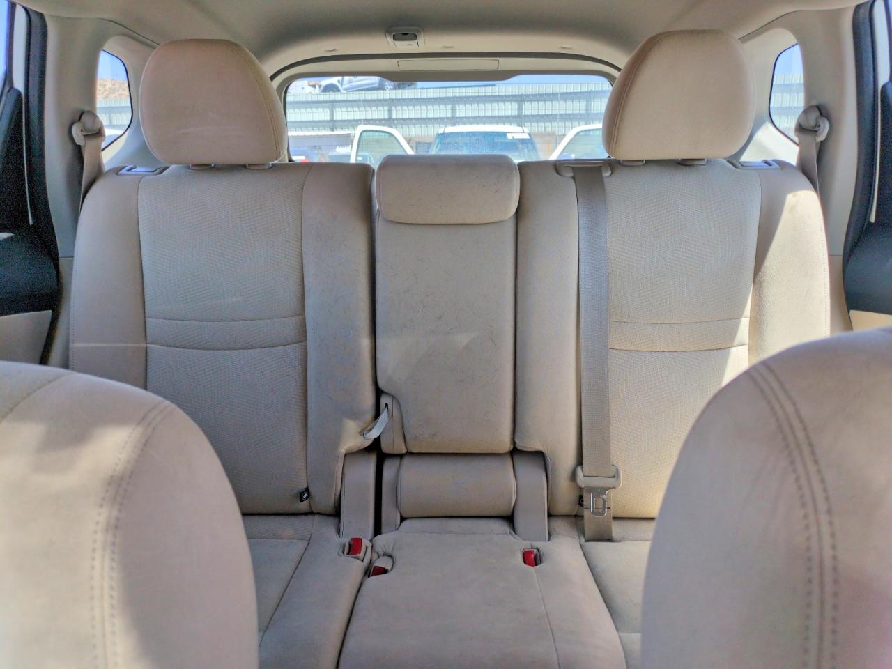 Nissan Rogue S
