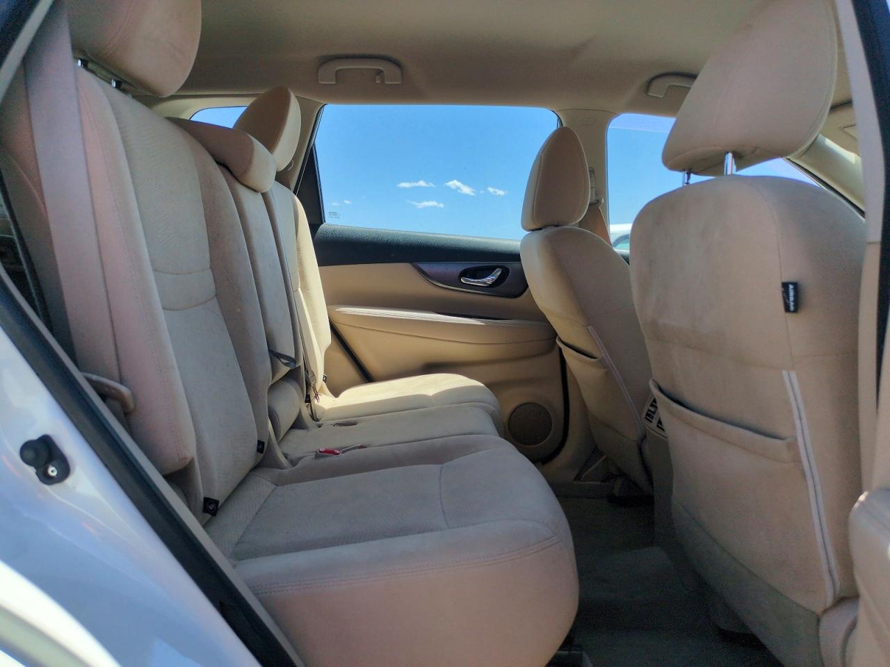 Nissan Rogue S