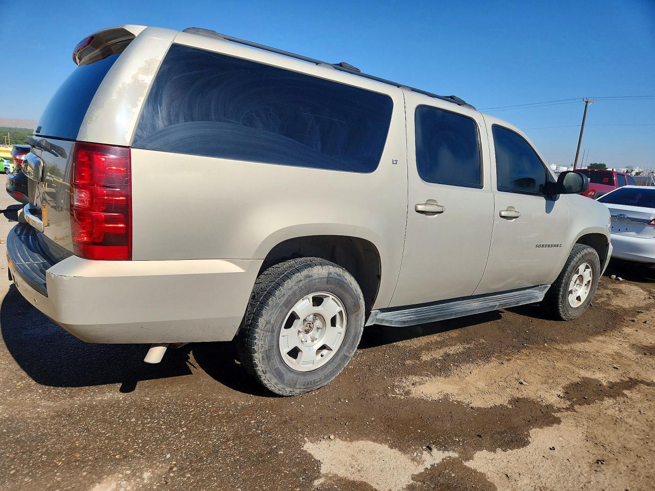 Chevrolet Suburban C1500