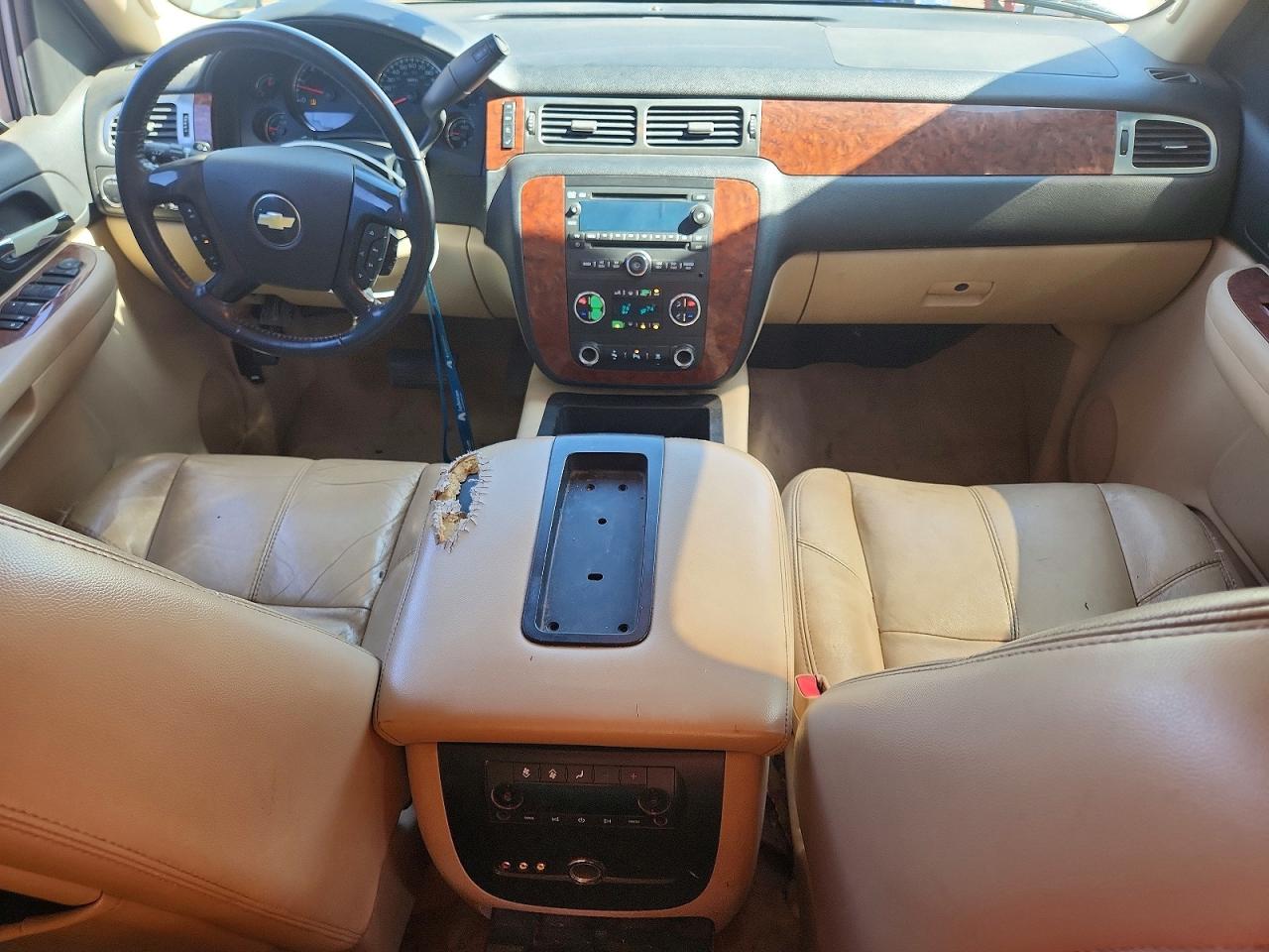 Chevrolet Suburban C1500