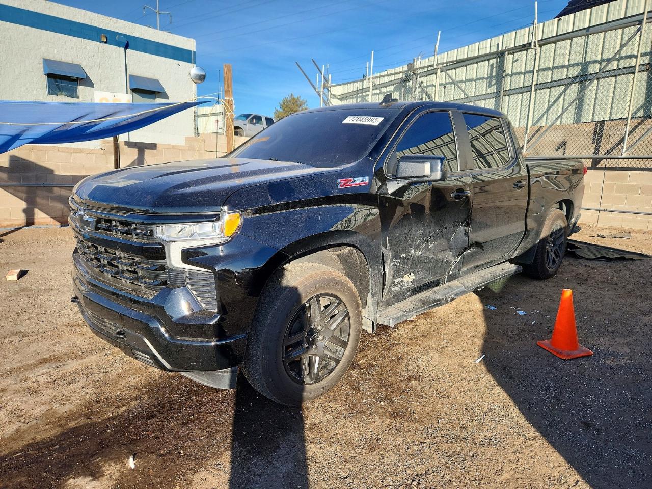 Salvage Chevrolet Silverado Image