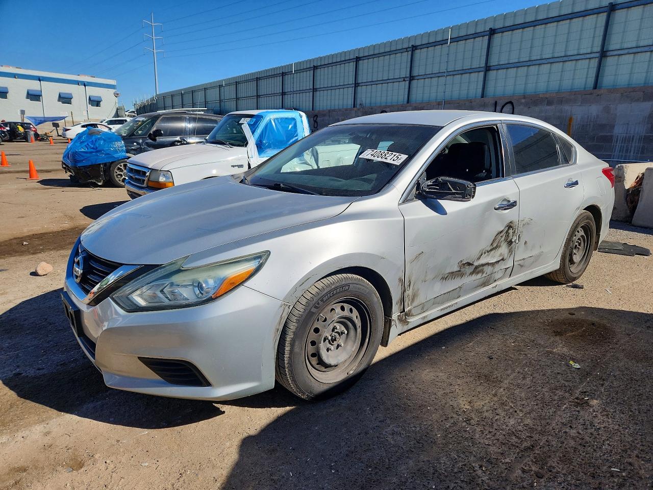 Salvage Nissan Altima Image