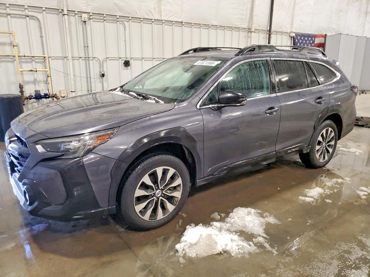 Salvage Subaru Outback Image
