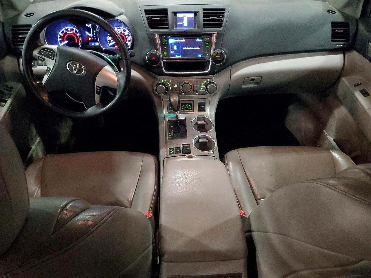 Toyota Highlander Se
