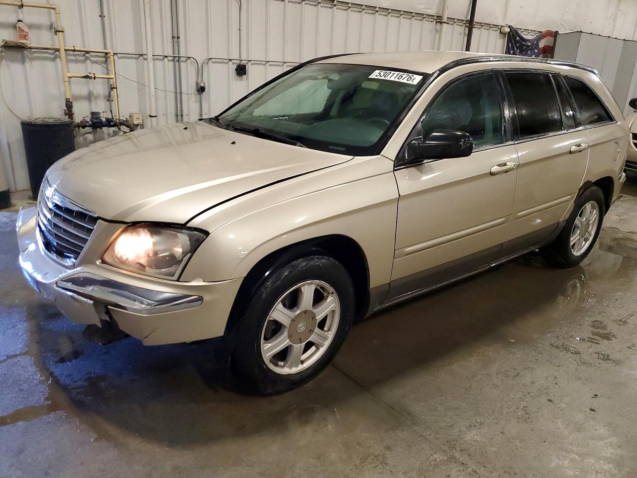 Salvage Chrysler Pacifica Image