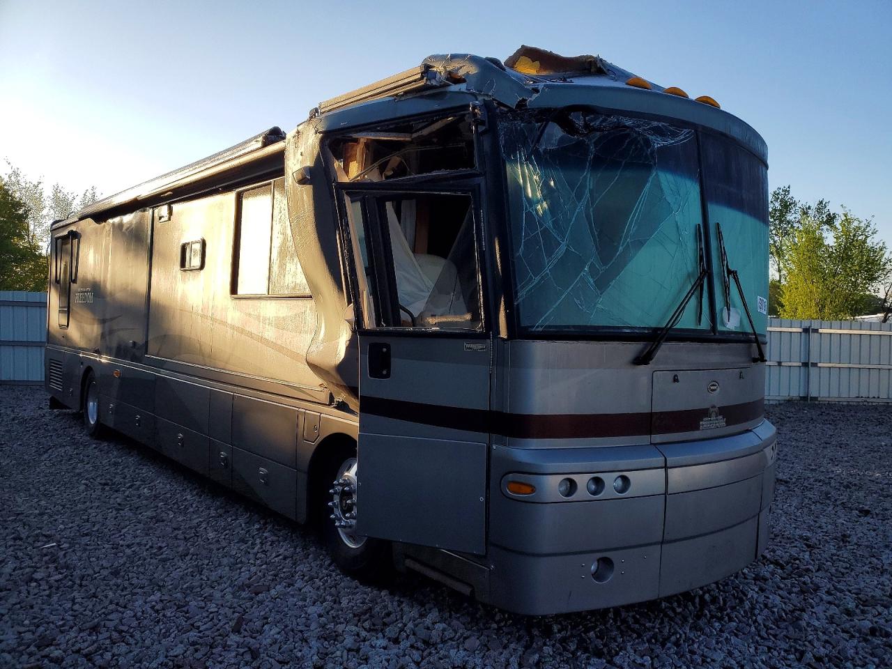 Salvage Spartan Motors Motorhome Image