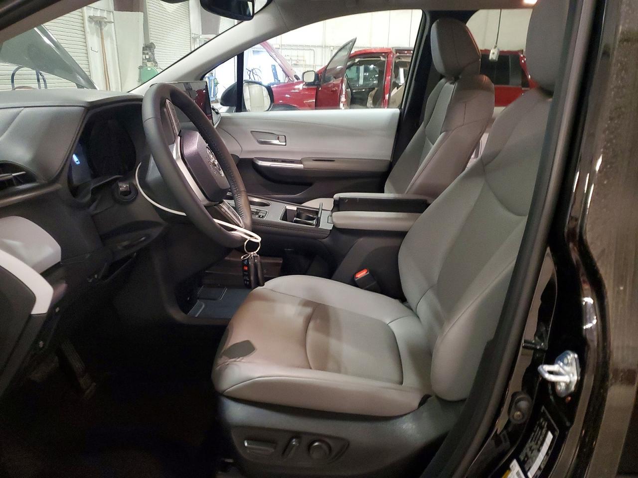 Toyota Sienna Xle 7-passenger