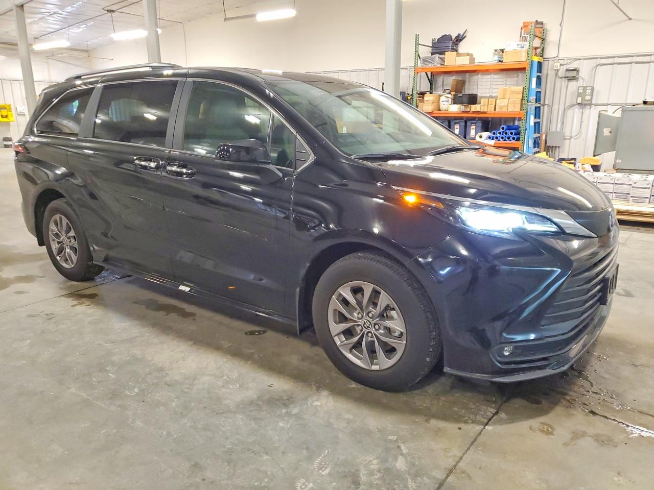 Toyota Sienna Xle 7-passenger