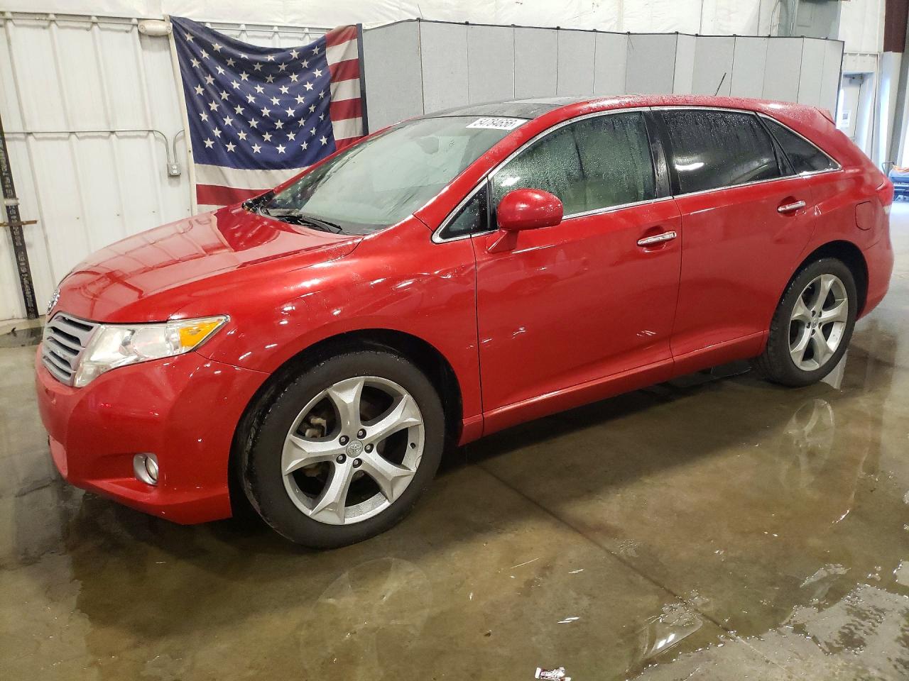 Salvage Toyota Venza Image