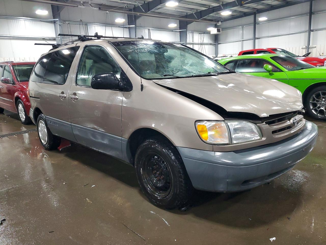 Toyota Sienna Le