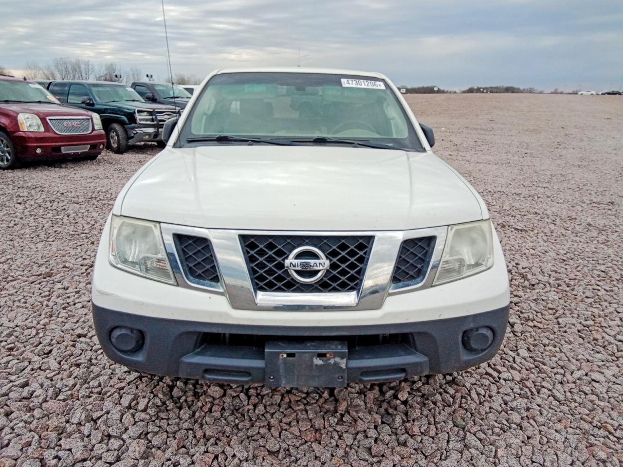 Nissan Frontier S