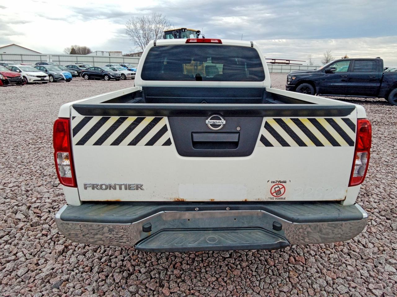 Nissan Frontier S