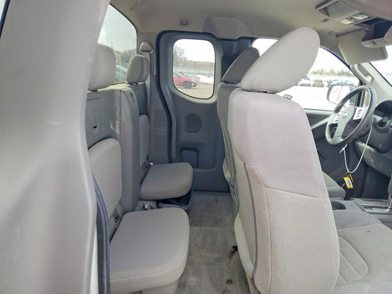 Nissan Frontier S